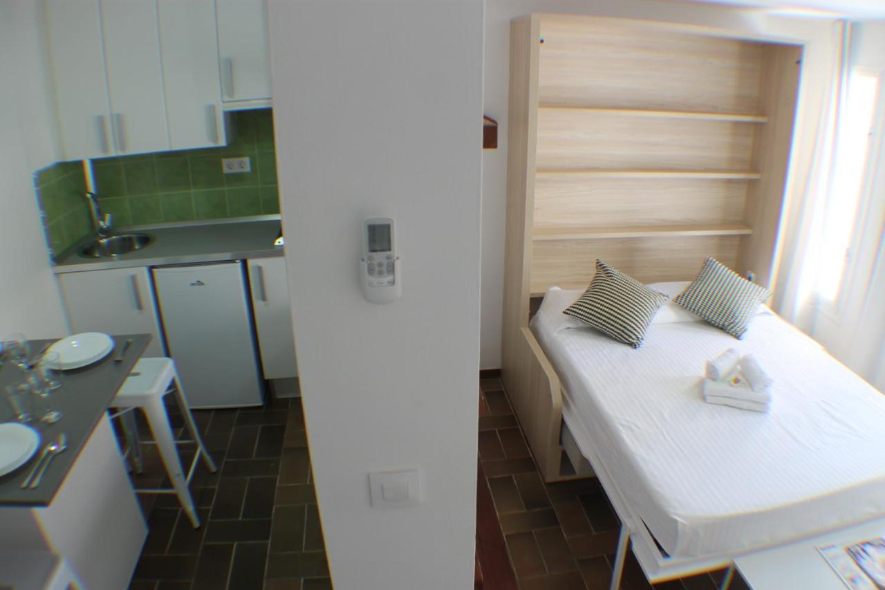 Agi Porthos Apartments ロザス エクステリア 写真